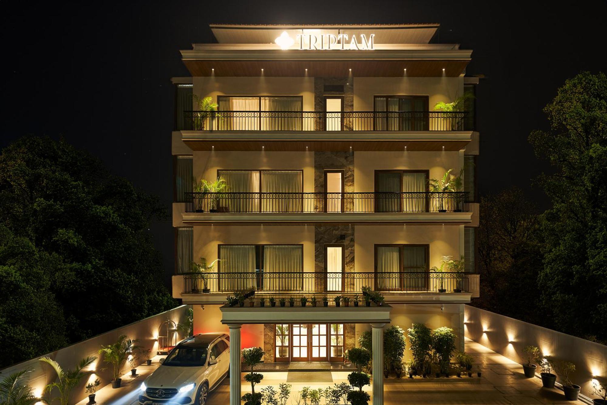 Triptam Vrindāvan Exterior photo
